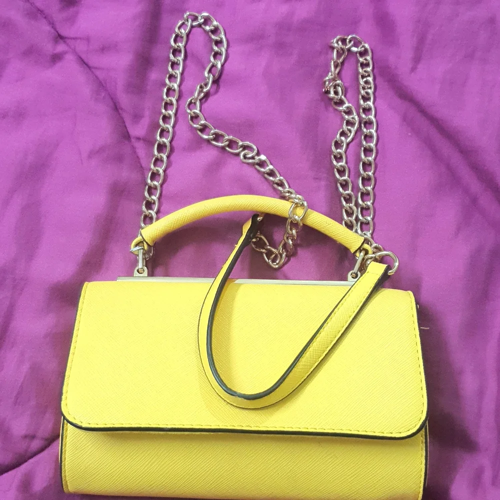 Small purse - Picture 1 of 3